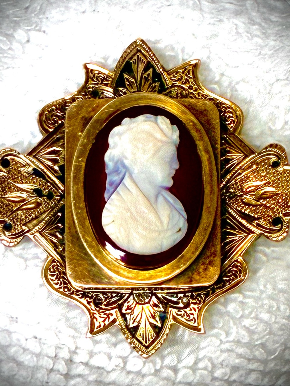 Victorian 14K Gold Ornate Hand-Carved Cameo Brooch